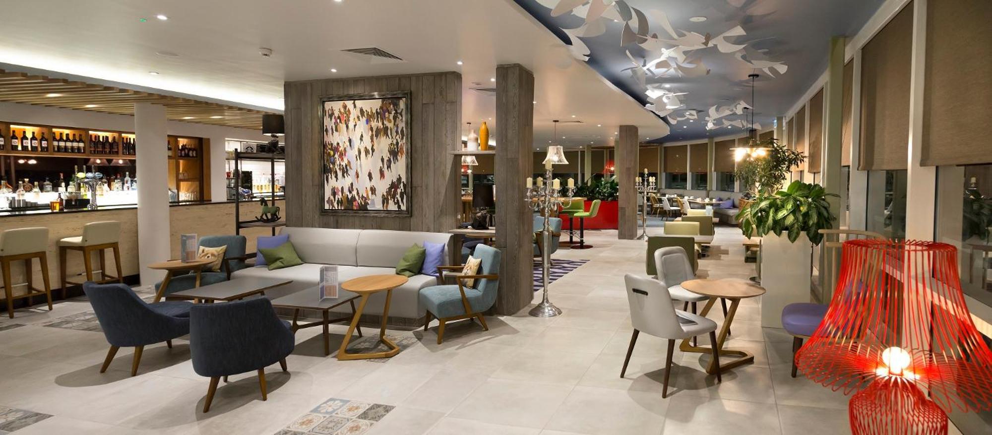 Holiday Inn Salisbury - Stonehenge By Ihg Amesbury Exterior photo
